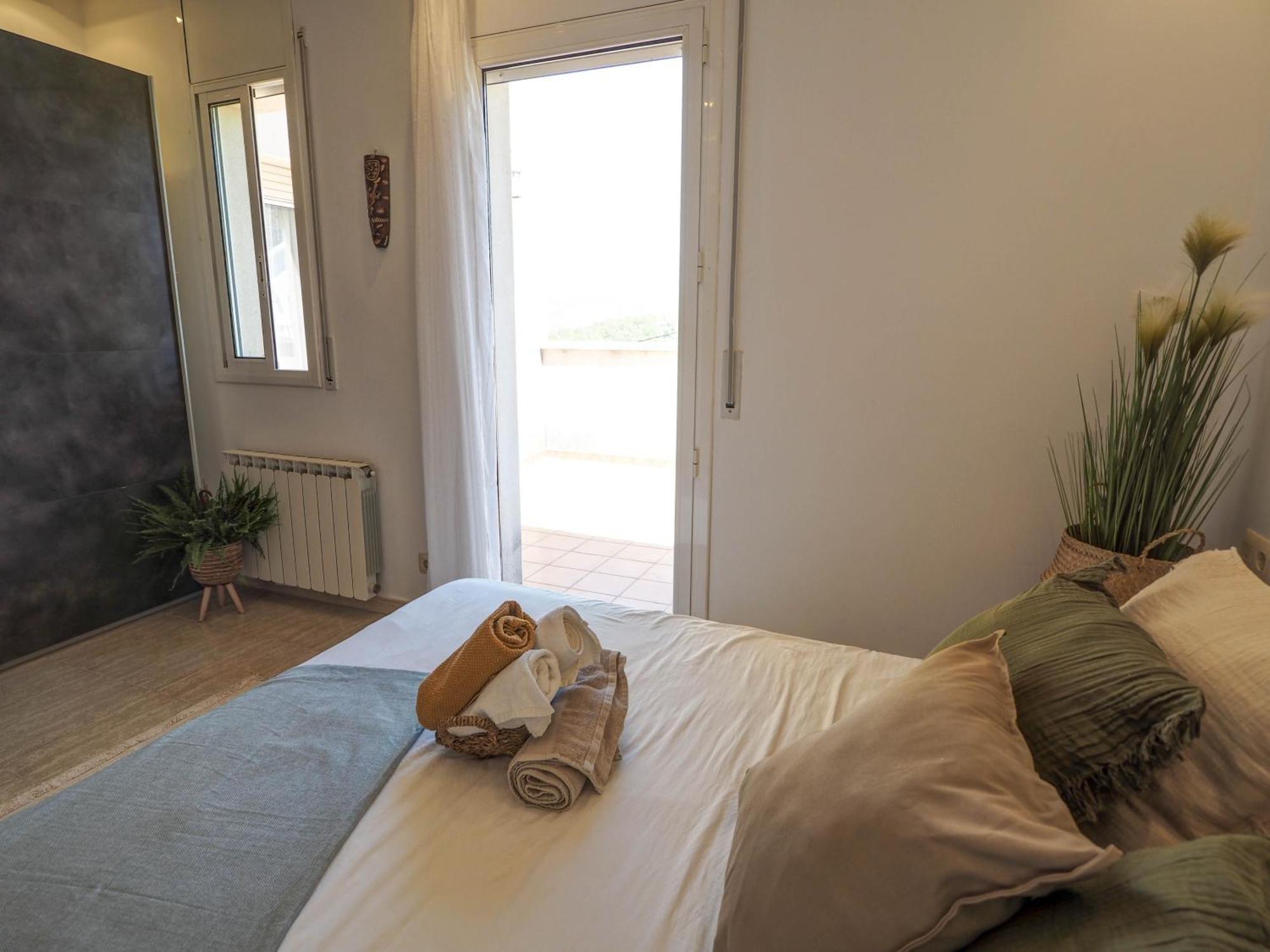 Claudia By Hello Homes *