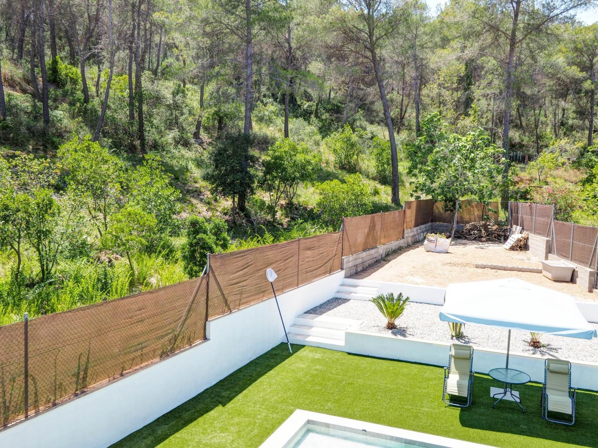 Claudia By Hello Homes